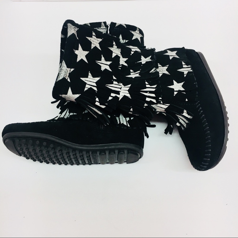 Minnetonka Girls Fringed Boots